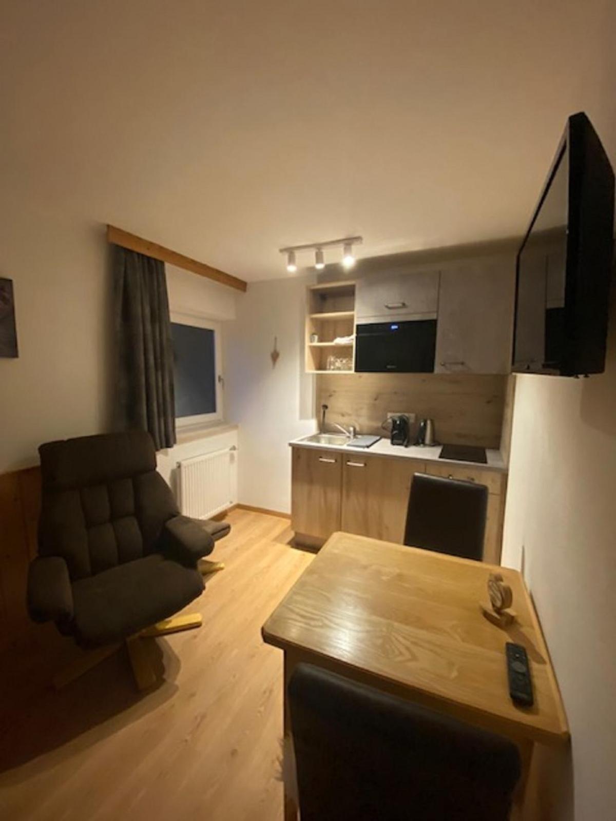 Alpenappartements Schwalbennestl Mittenwald Εξωτερικό φωτογραφία